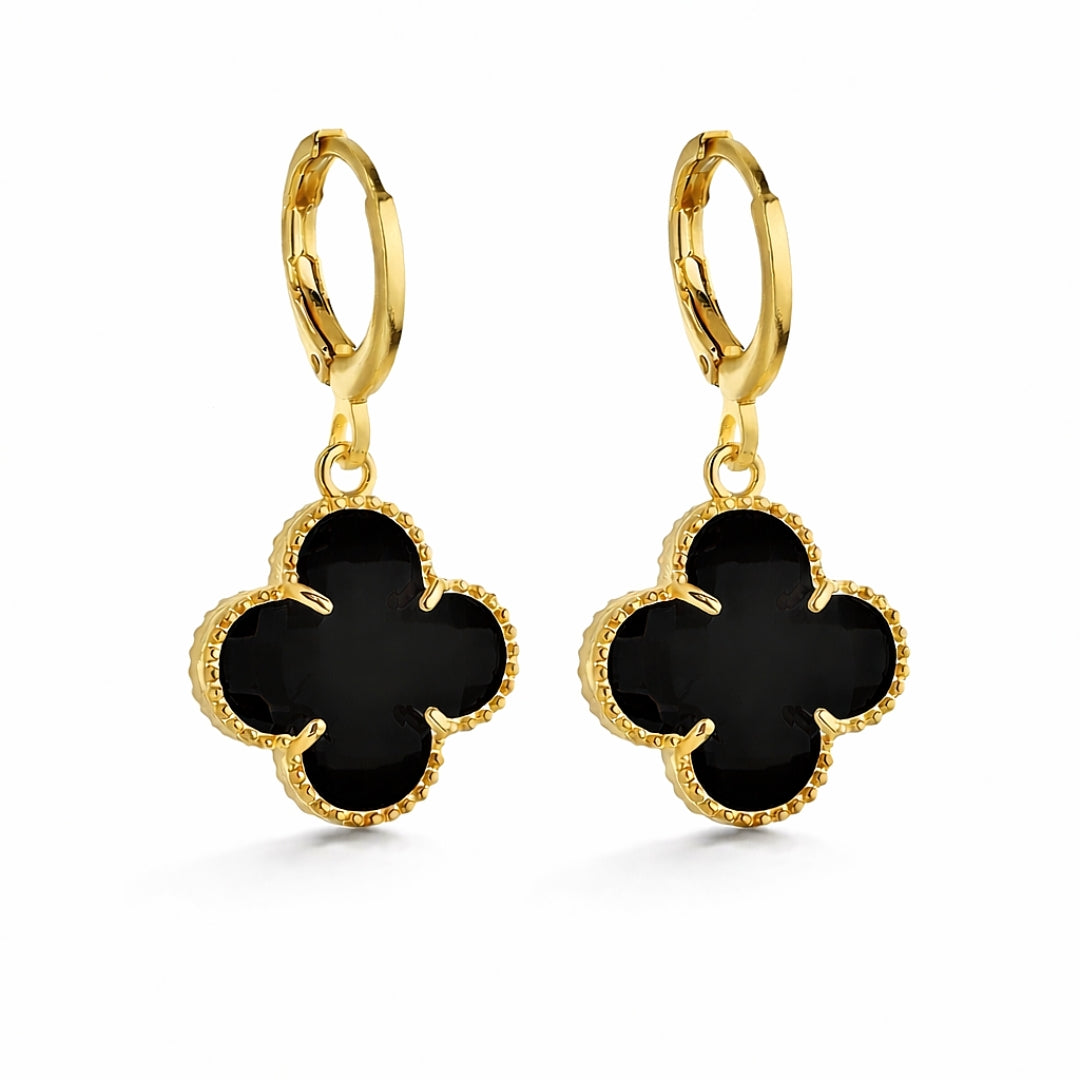 Brinco Trevo Preto Évelis